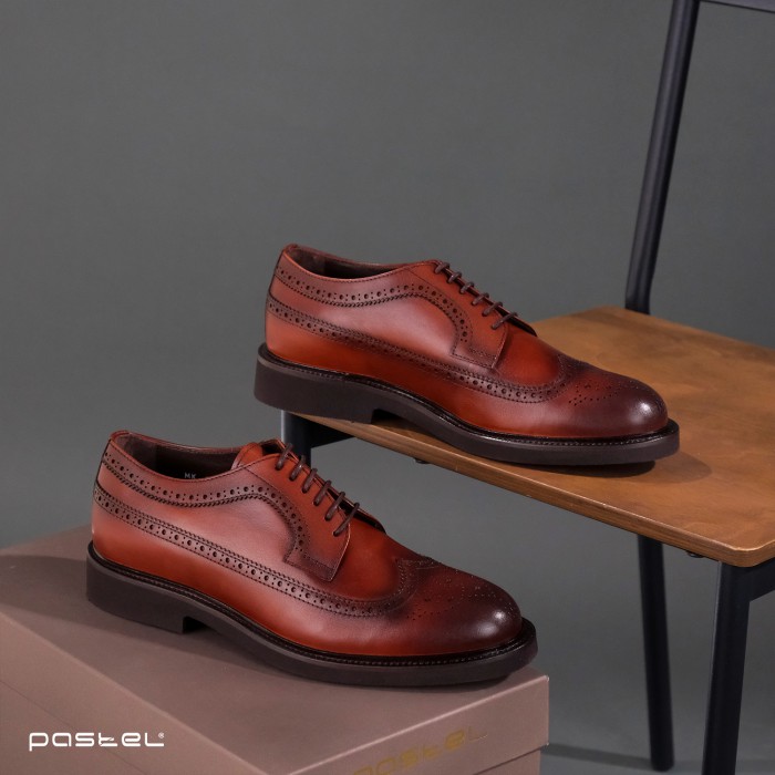 Formal men's shoes
